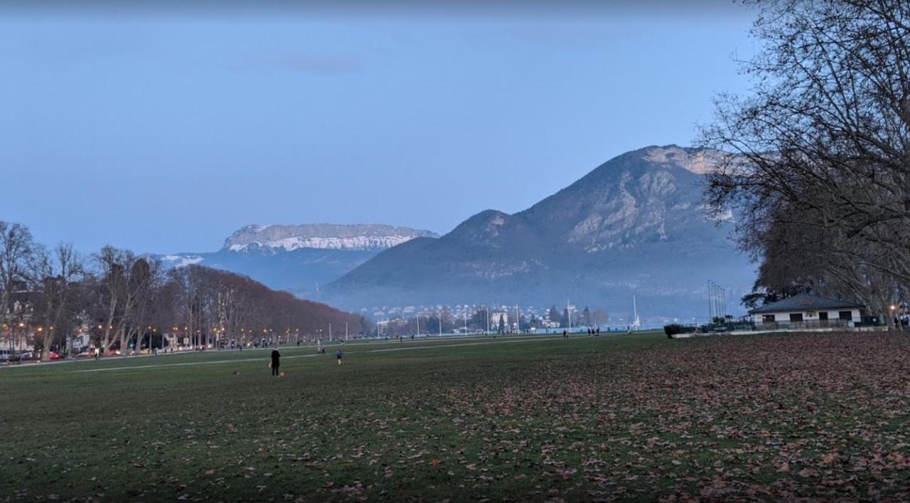 Diane 100 M Du Lac Annecy Exteriér fotografie